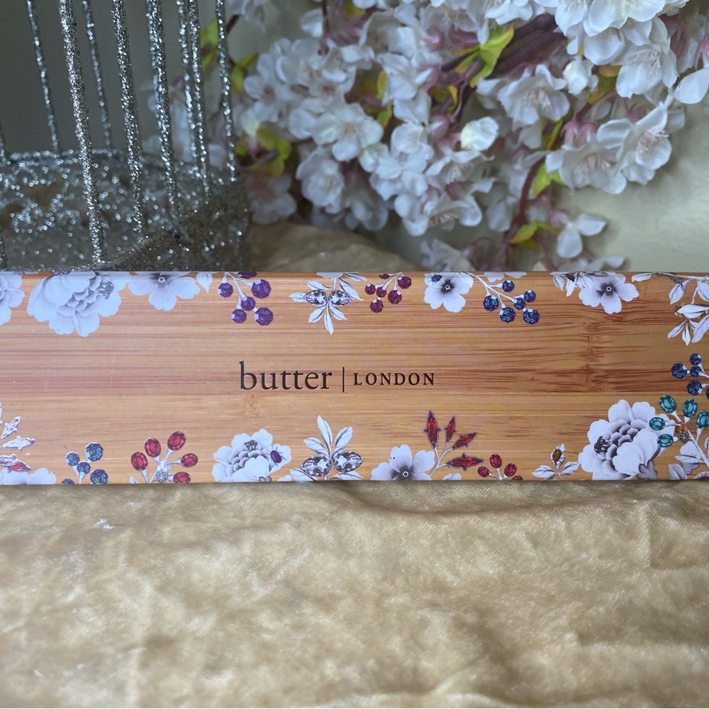 butter LONDON Natural Goddess Eyeshadow Palette